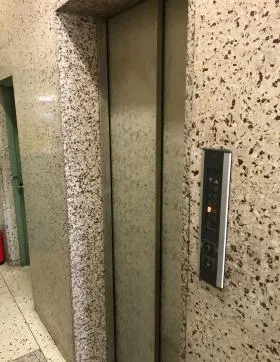 文芸ビルの外観