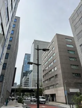 伊場仙ビルの外観