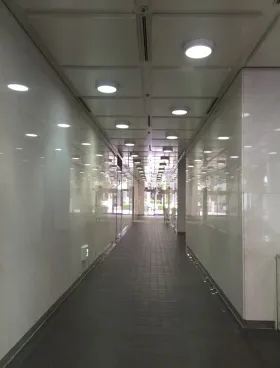 ぺんてるビルの外観