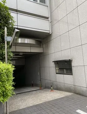 ぺんてるビルの外観