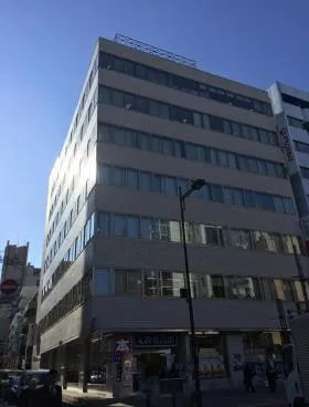日土地人形町ビルの外観