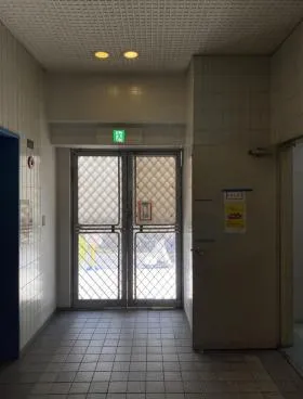 日通人形町ビルの外観