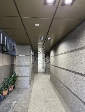 虎ノ門鈴木ビルの外観