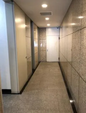Daiwa小伝馬町ビルの外観
