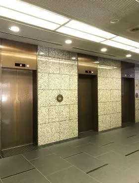 三井住友銀行人形町ビルの外観