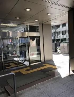 丸文ダイヤビルの外観