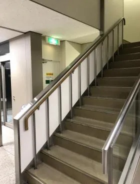 丸文ダイヤビルの外観