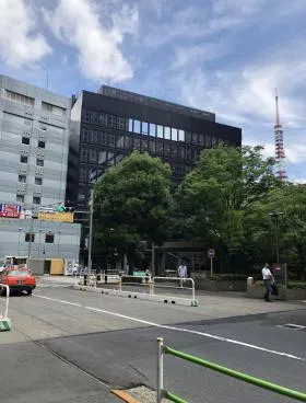 ロイクラトン虎ノ門の外観