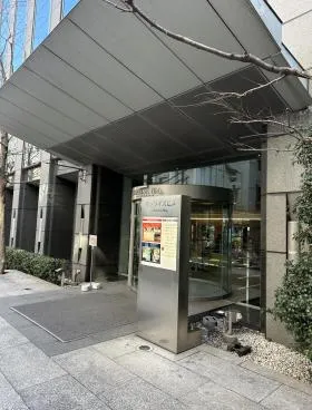 サンライズビルの外観