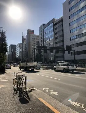 スズキ東新橋ビルの外観