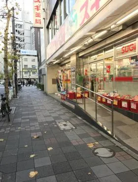 日産江戸橋ビルの外観
