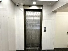 5東洋海事ビルの外観