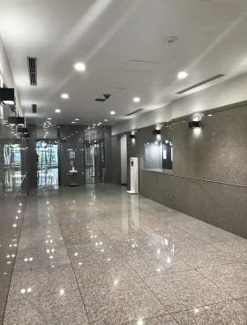 オーク入船ビルの外観