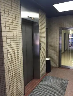 川辺ビルの外観