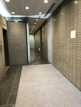 西野金陵ビルの外観