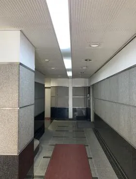吉和田ビルの外観