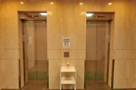 前田セントラルビルの外観