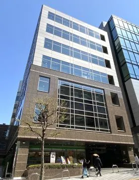 全国町村議員会館ビルの外観