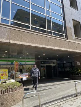 全国町村議員会館ビルの外観