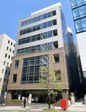 全国町村議員会館ビルの外観