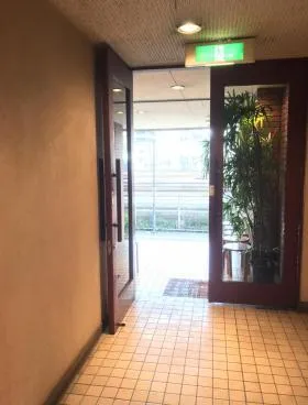 港ビルの外観