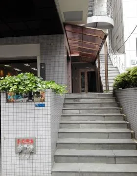 ユーデン浜松町ビルの外観