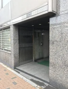 第1小林ビルの外観
