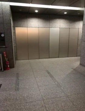 トラスティ麹町ビルの外観