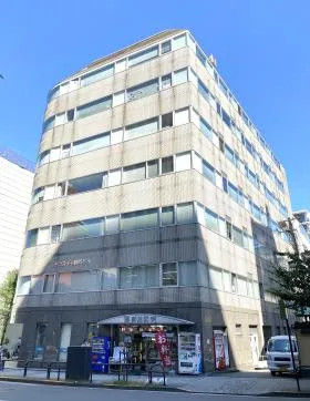 トラスティ麹町ビルの外観