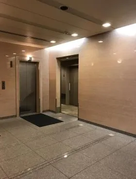 安田グリーンパークビルの外観