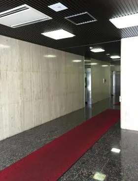 鳥本鋼業ビルの外観