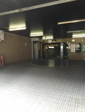 鳥本鋼業ビルの外観