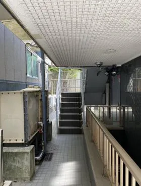 トウセン隼町ビルの外観