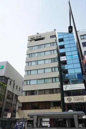 布萬スカイビルの外観