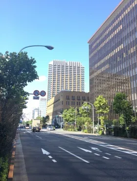 如水会ビルの外観