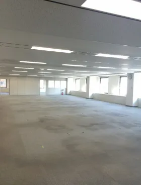 如水会ビルの外観