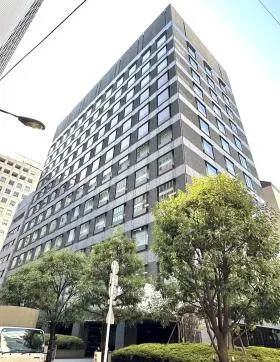 一ツ橋センタービルの外観