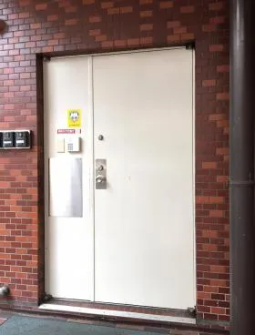 犬塚ビルの外観