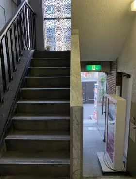 箸勝ビルの外観