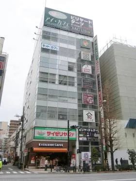 アキバプレイスビルの外観