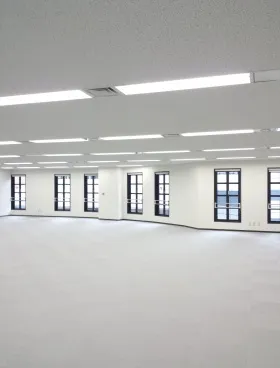 花井ビルの外観