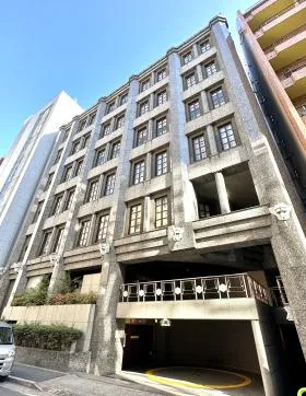 花井ビルの外観