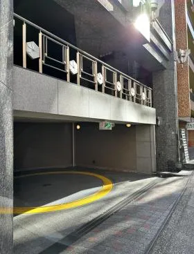花井ビルの外観