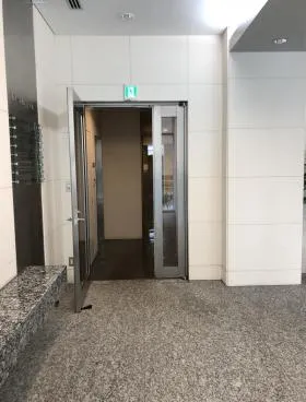 RASA日本橋ビルの外観
