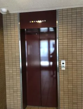 松木ビルの外観