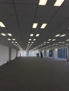 東急キャピトルタワーの外観