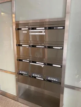 共同岩本町2丁目ビルの外観