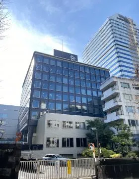 文藝春秋本館ビルの外観