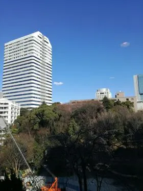 新紀尾井町ビルの外観