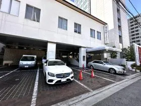 日本女子会館ビルの外観